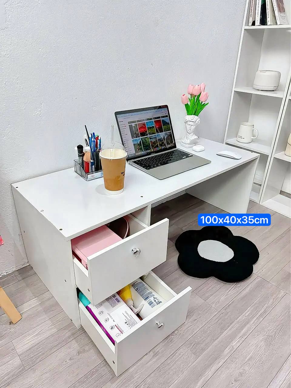 តុដាក់គ្រឿងសម្អាង Comestic table