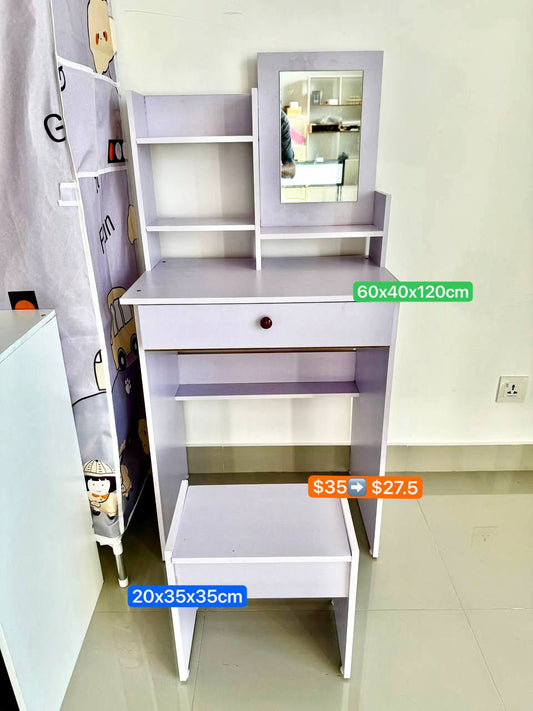 តុសំអាង Make up table